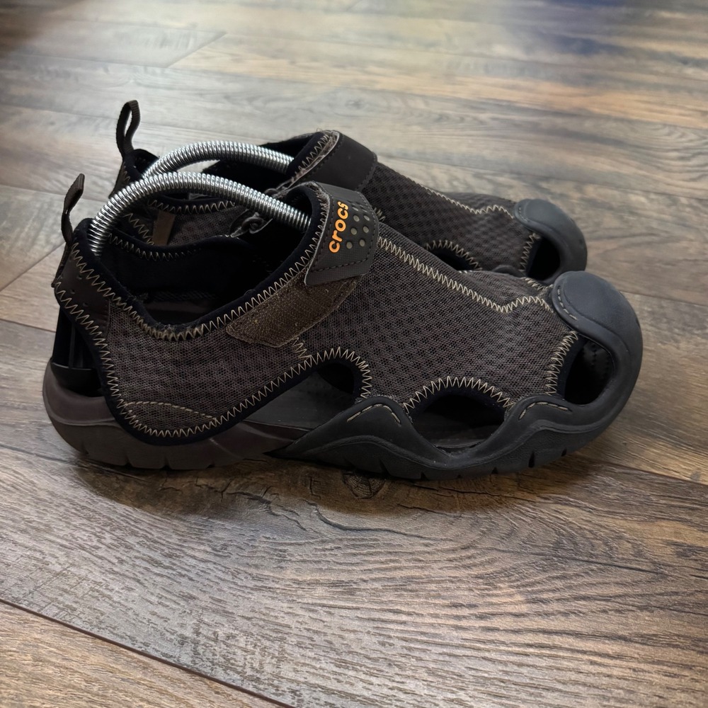 Crocs Swiftwater Mesh Deck Sandals Mens 10 Espresso Black Water Outdoor Hiking